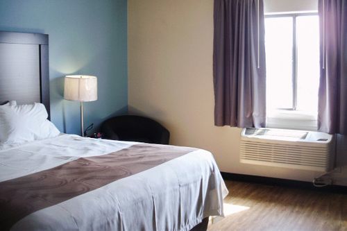 6 Lancaster, Pa Hotel 2*