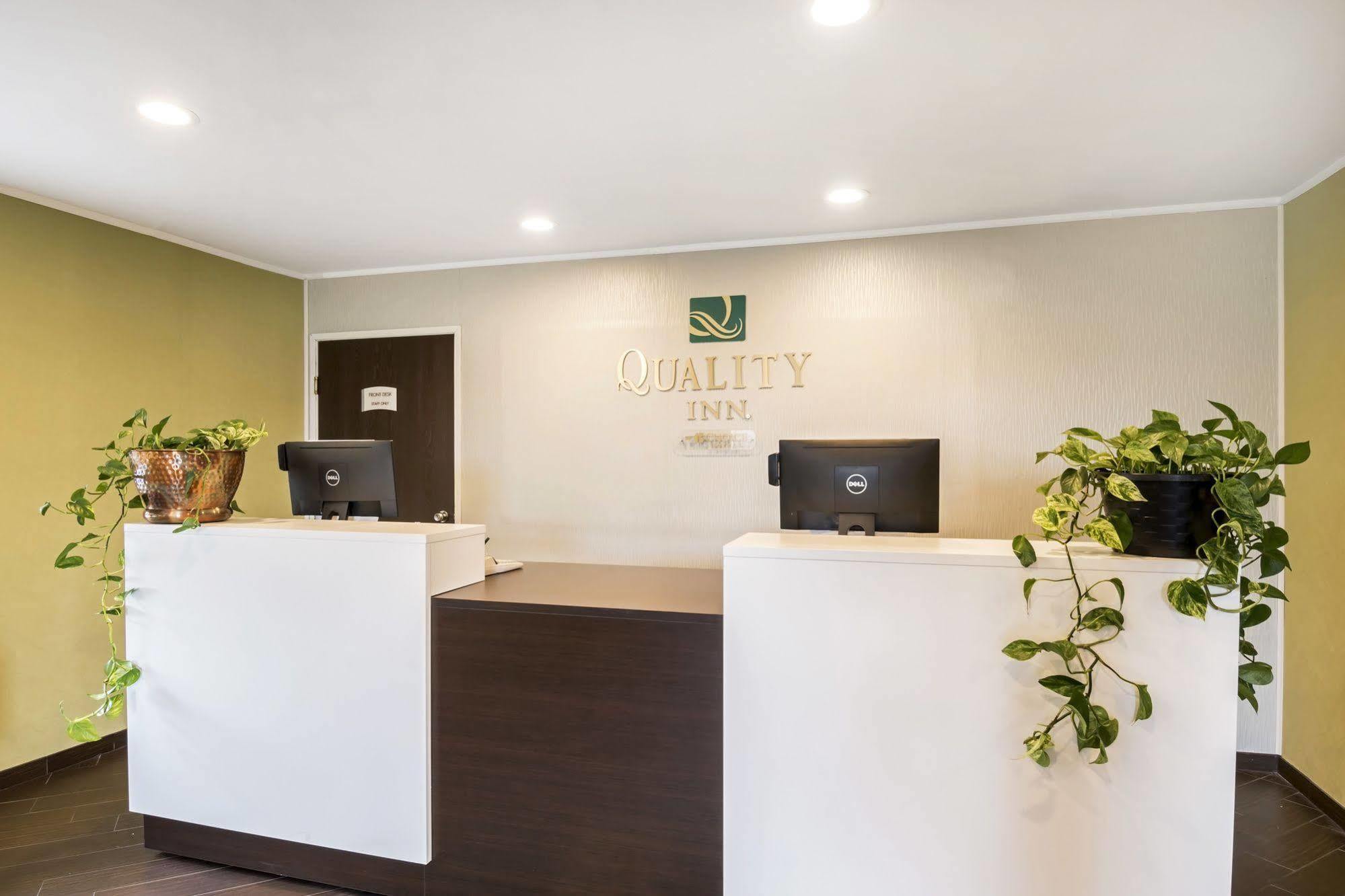 Hotel 6 Lancaster, Pa 2*