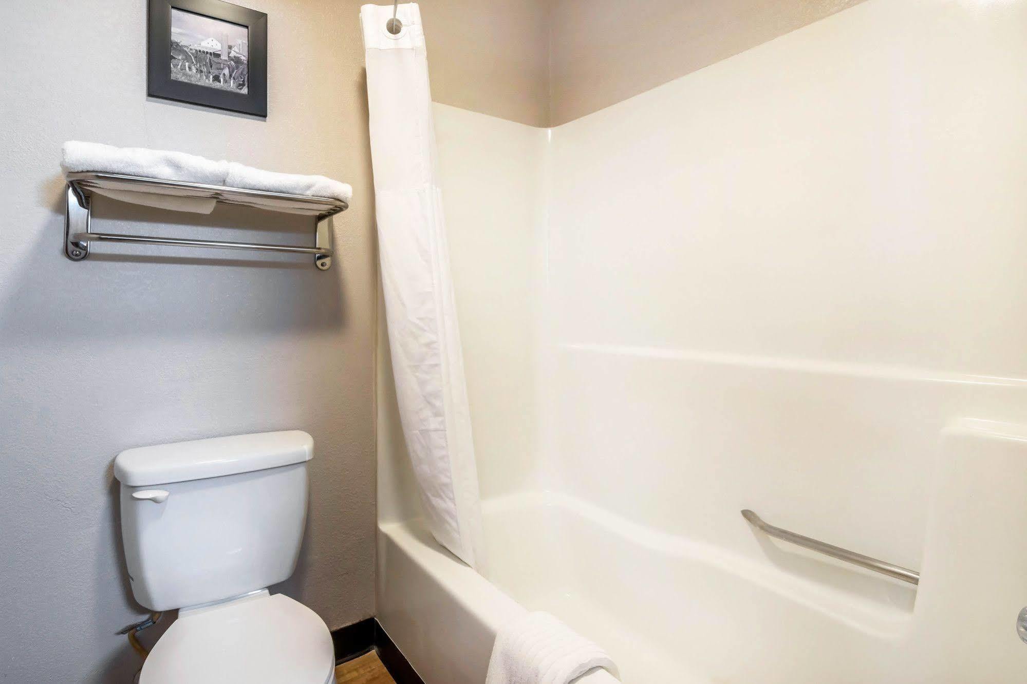 Hotel 6 Lancaster, Pa 2*